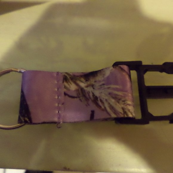 REALTREE APC LANYARD Keychain with Removable Clasp - Lavender NWOT - Picture 5 of 5